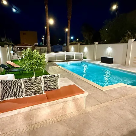 Magnifique Moderne Avec Piscine, A 900m De La Mer, 8 Couchages, 4 Chambres, 2sdb, 2wc, Parking, Garage Vila *